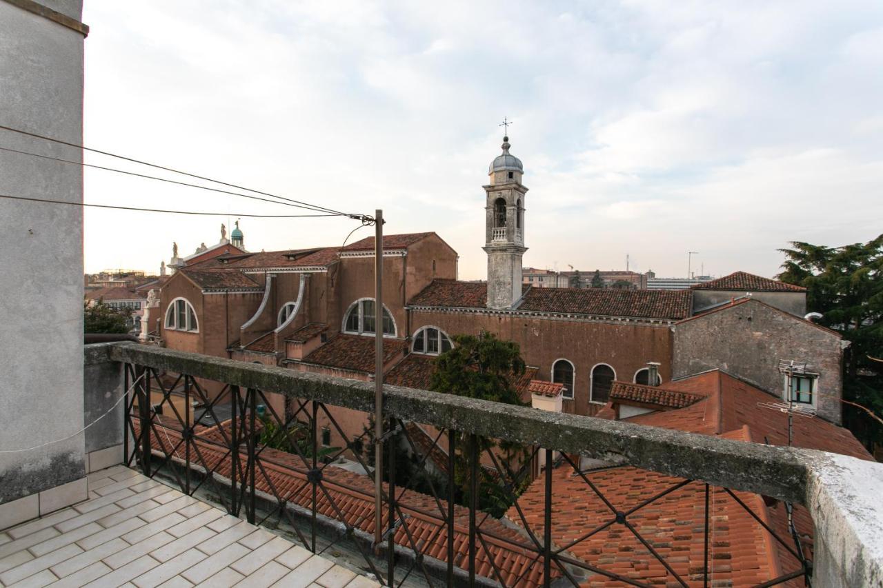 Venice Lance With Lift, 2 Minutes Walk From The Train Station Dış mekan fotoğraf
